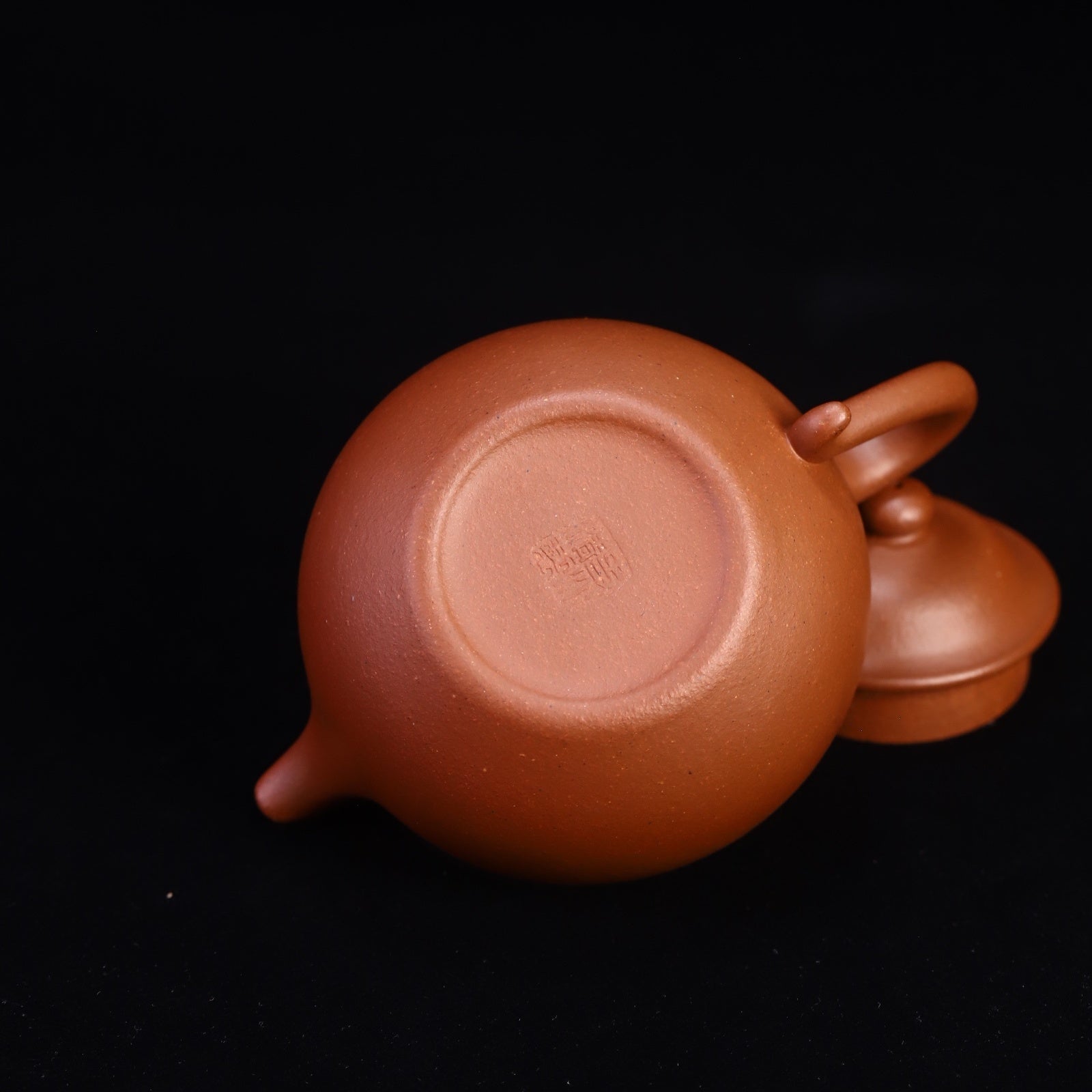Qiu Shui 210cc - Yixing Handmade Teapot 江苏宜兴
