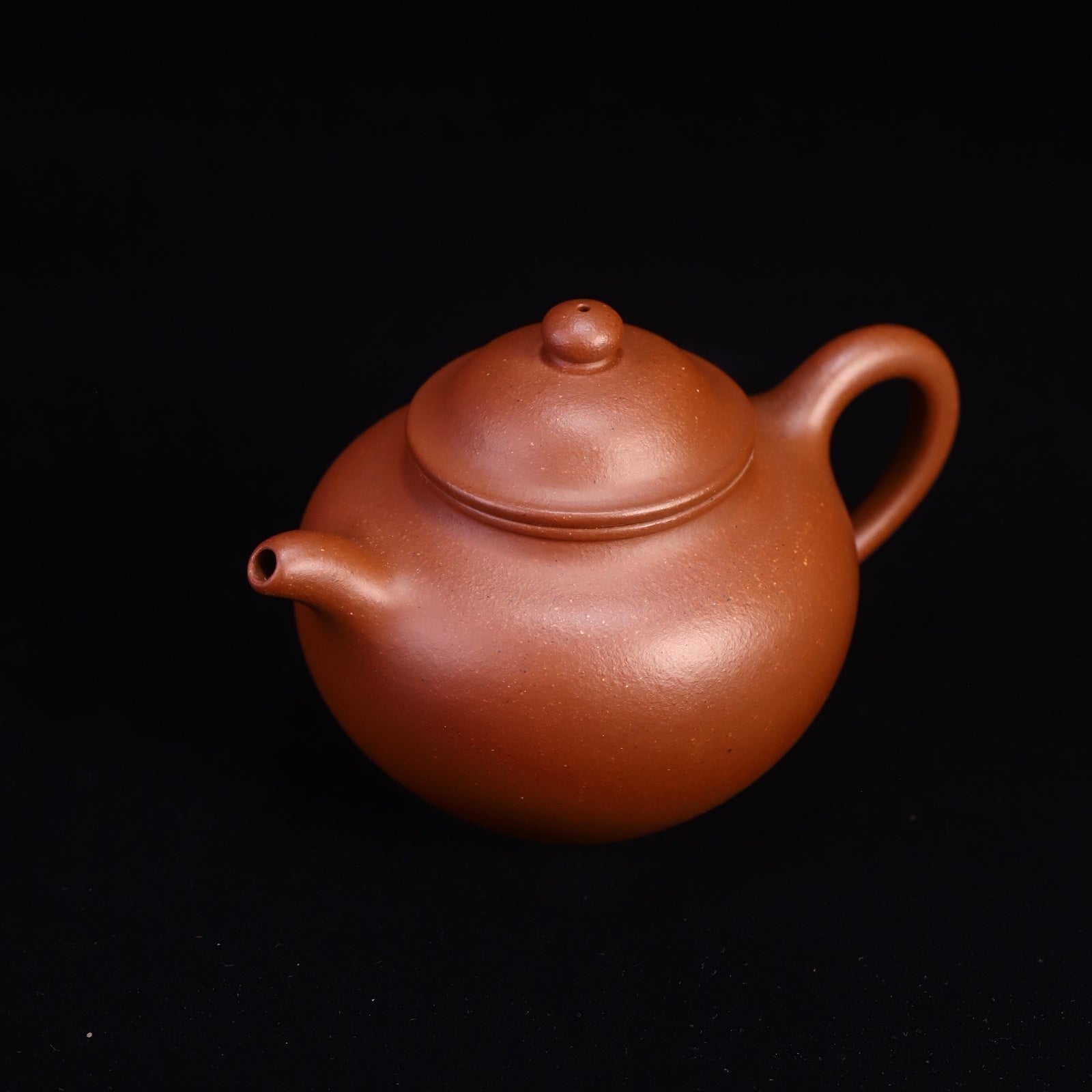 Qiu Shui 210cc - Yixing Handmade Teapot 江苏宜兴