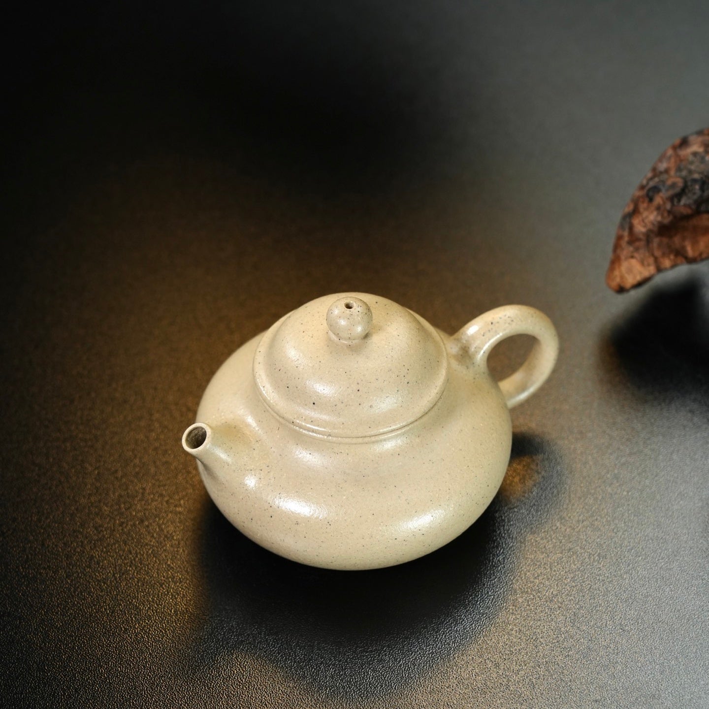 Rong Tian 100cc - Yixing Handmade Teapot - zycs_China