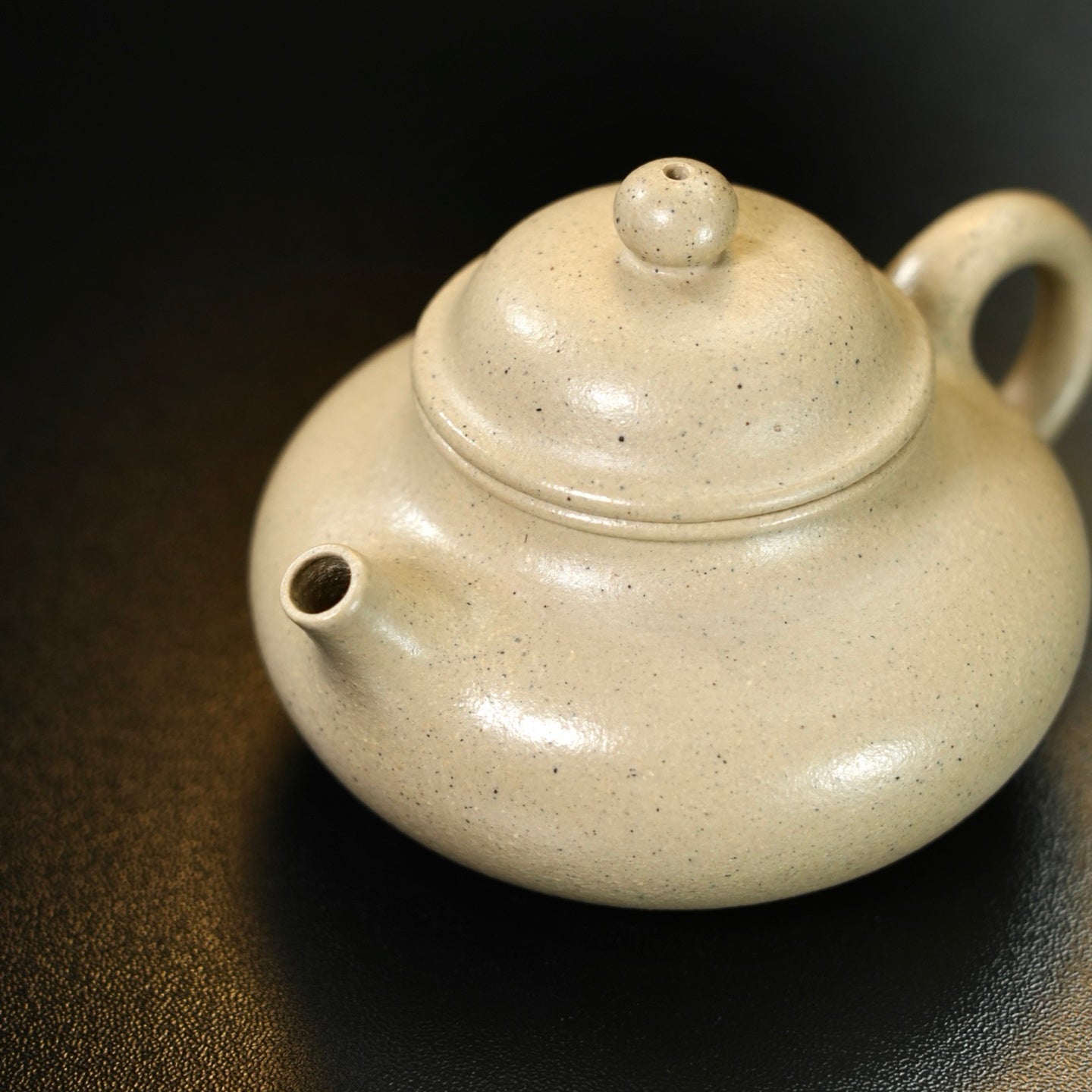 Rong Tian 100cc - Yixing Handmade Teapot - zycs_China