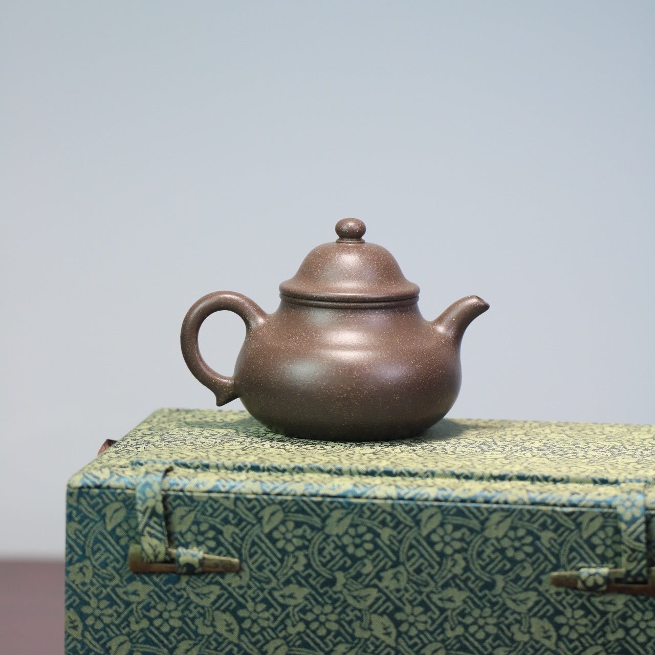 Rong Tian 170cc - Yixing Handmade Teapot - zycs_China