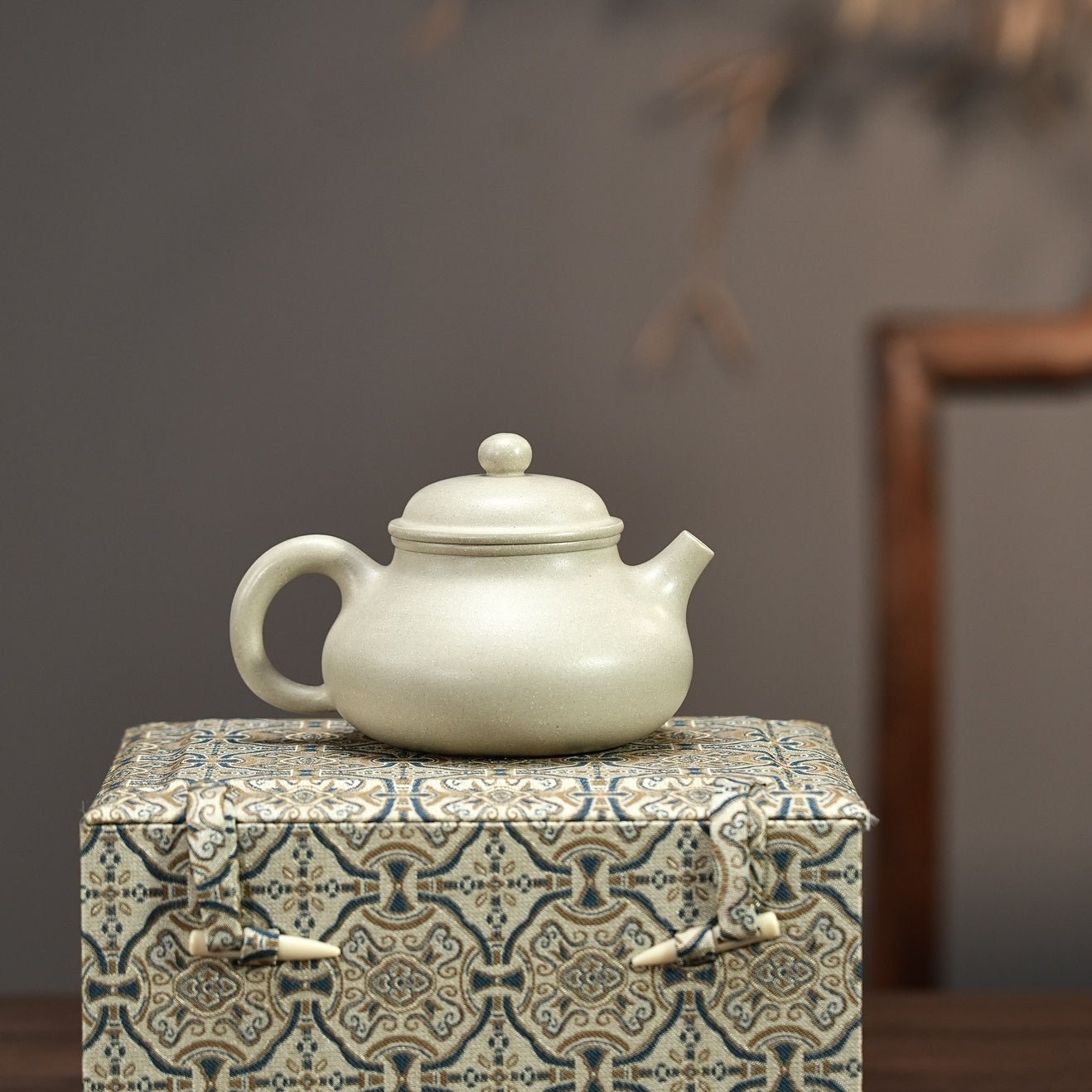 Rong Tian 220cc - Yixing Handmade Teapot - zycs_China