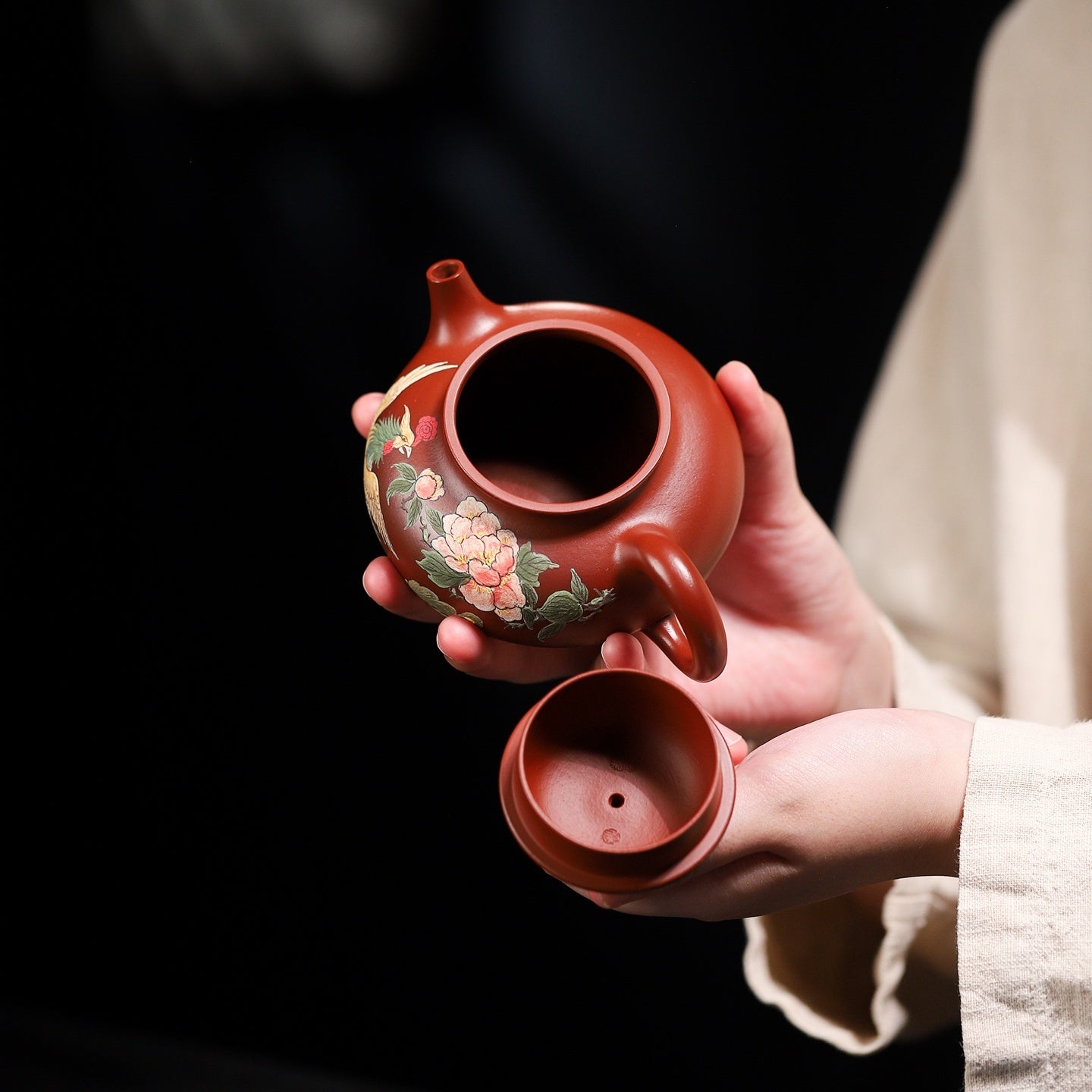 Rong Tian 230cc - Yixing Handmade Teapot - zycs_China