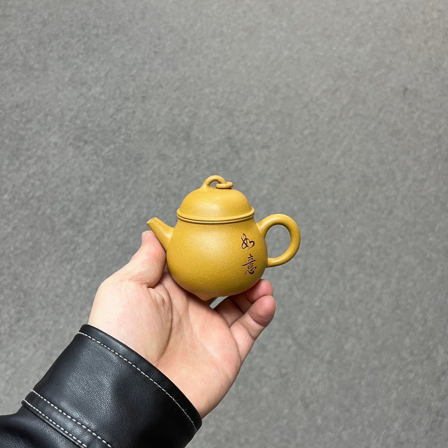 Ru Yi 140cc - Yixing Handmade Teapot - zycs_China