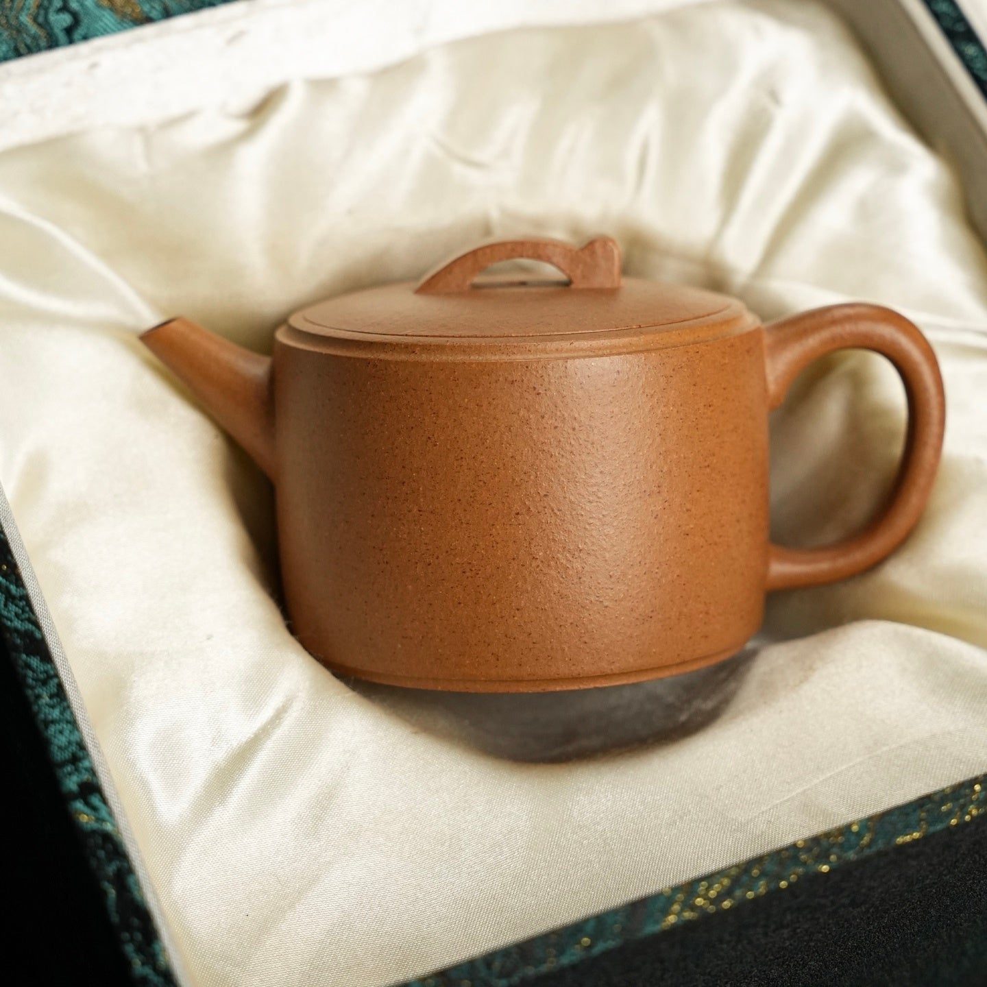 Ru Yi Han Wa 180cc - Yixing Handmade Teapot - zycs_China