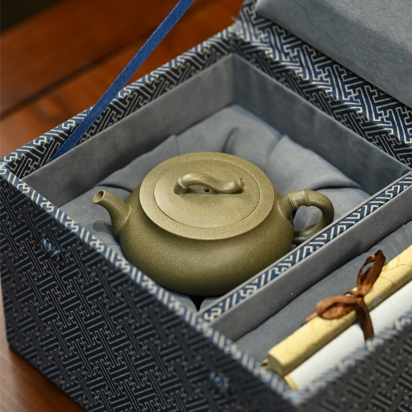 Ru Yi Ming Lu 180cc - Yixing Handmade Teapot - zycs_China