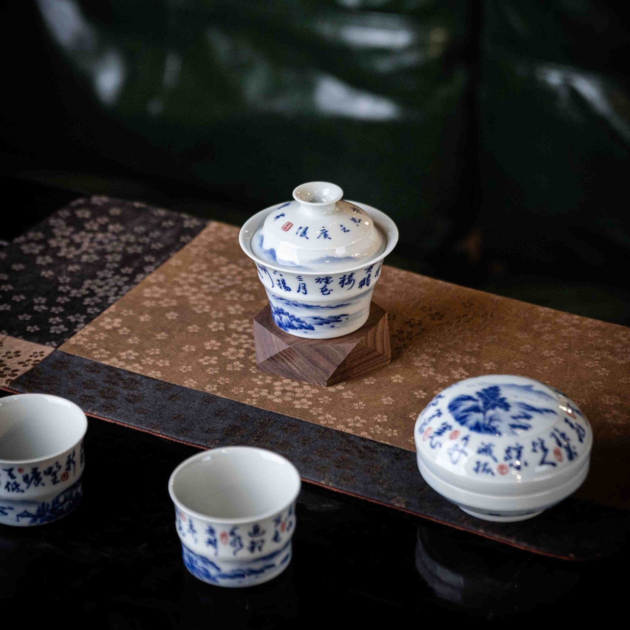 Shi Ci Shan Shui 110cc - Jing De Zhen Porcelain Gaiwan - zycs_China