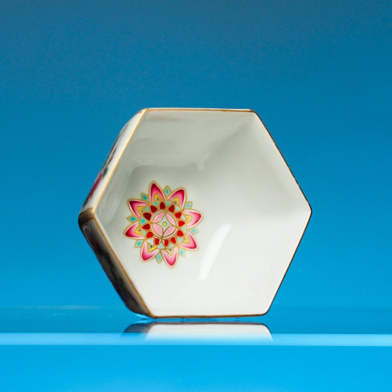 Shi Er Hua Shen 100cc - Jing De Zhen Porcelain Teacup - zycs_China