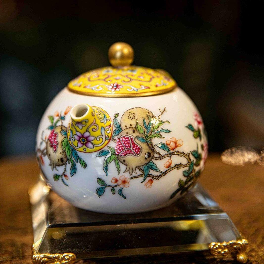 Shi Liu Xi Shi - Jing De Zhen Porcelain Teapot - zycs_China