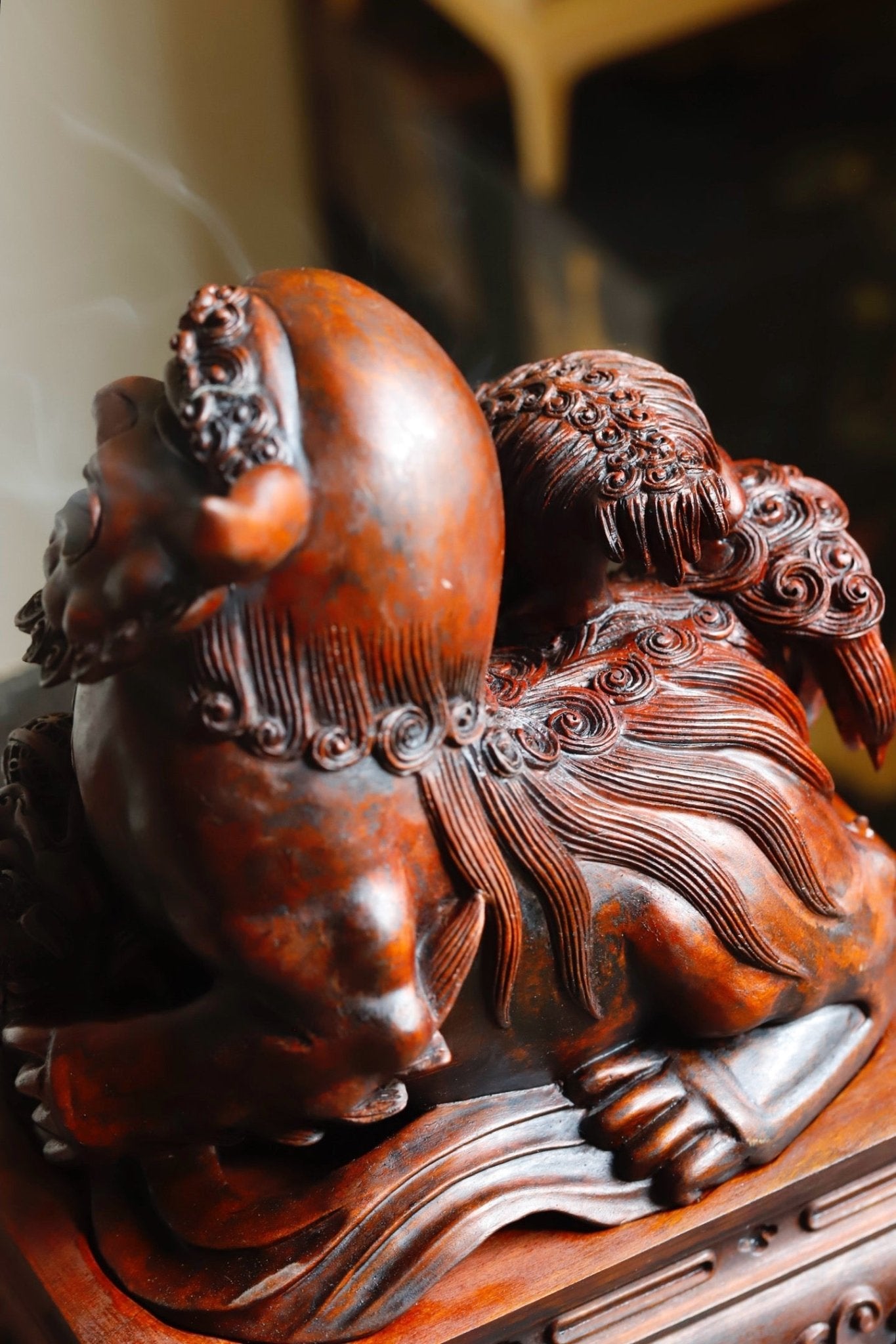 Shi Zi Xiu Qiu - Wood Sculpture - zycs_China
