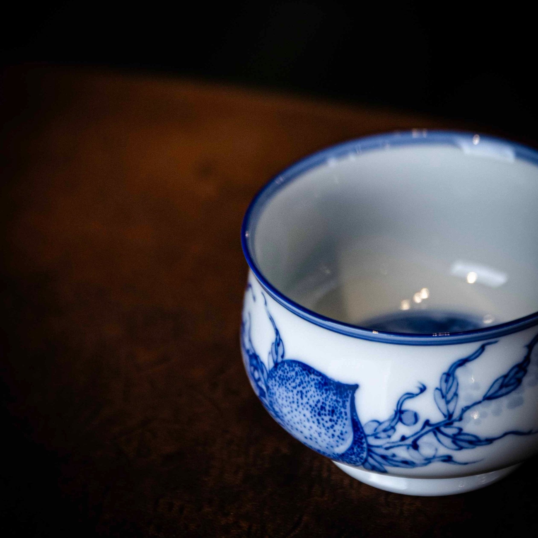 Shou Tao 130cc - Jing De Zhen Porcelain Gaiwan - zycs_China