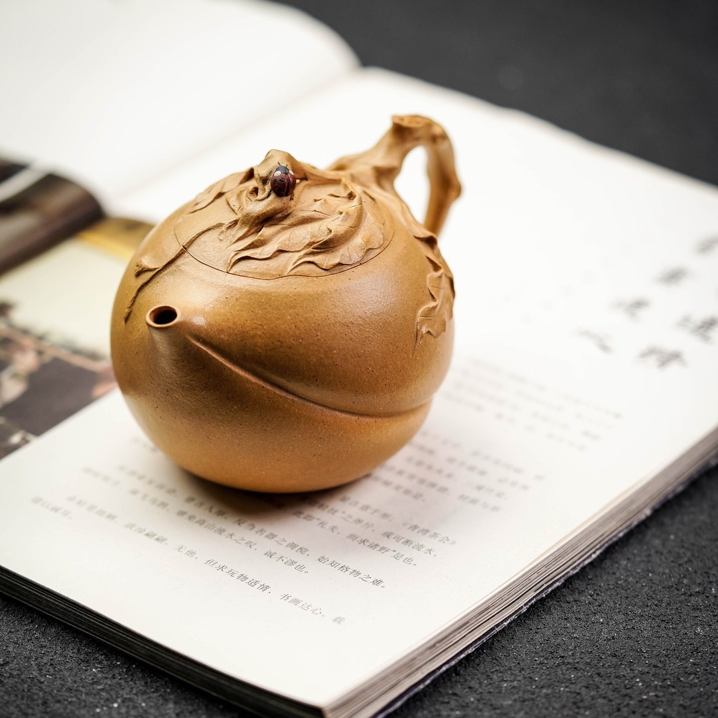 Shou Tao 230cc - Yixing Handmade Teapot - zycs_China - tea - teapot