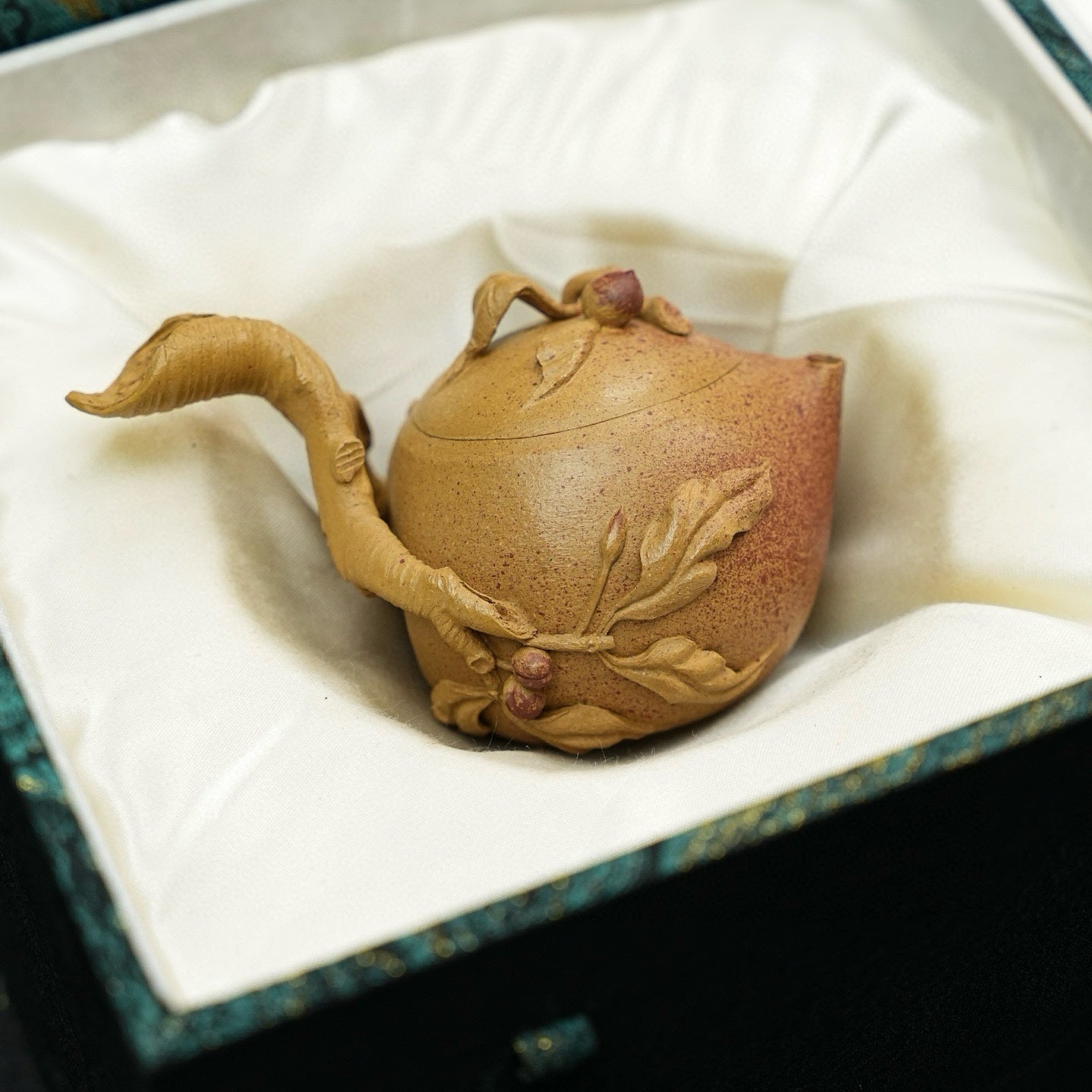 Shou Tao 85cc - Yixing Handmade Teapot - zycs_China