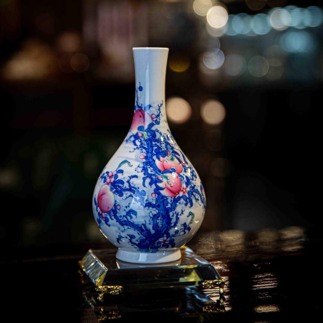 Shou Tao - Jing De Zhen Porcelain Vase - zycs_China