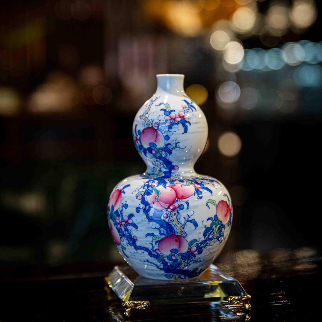 Shou Tao - Jing De Zhen Porcelain Vase - zycs_China