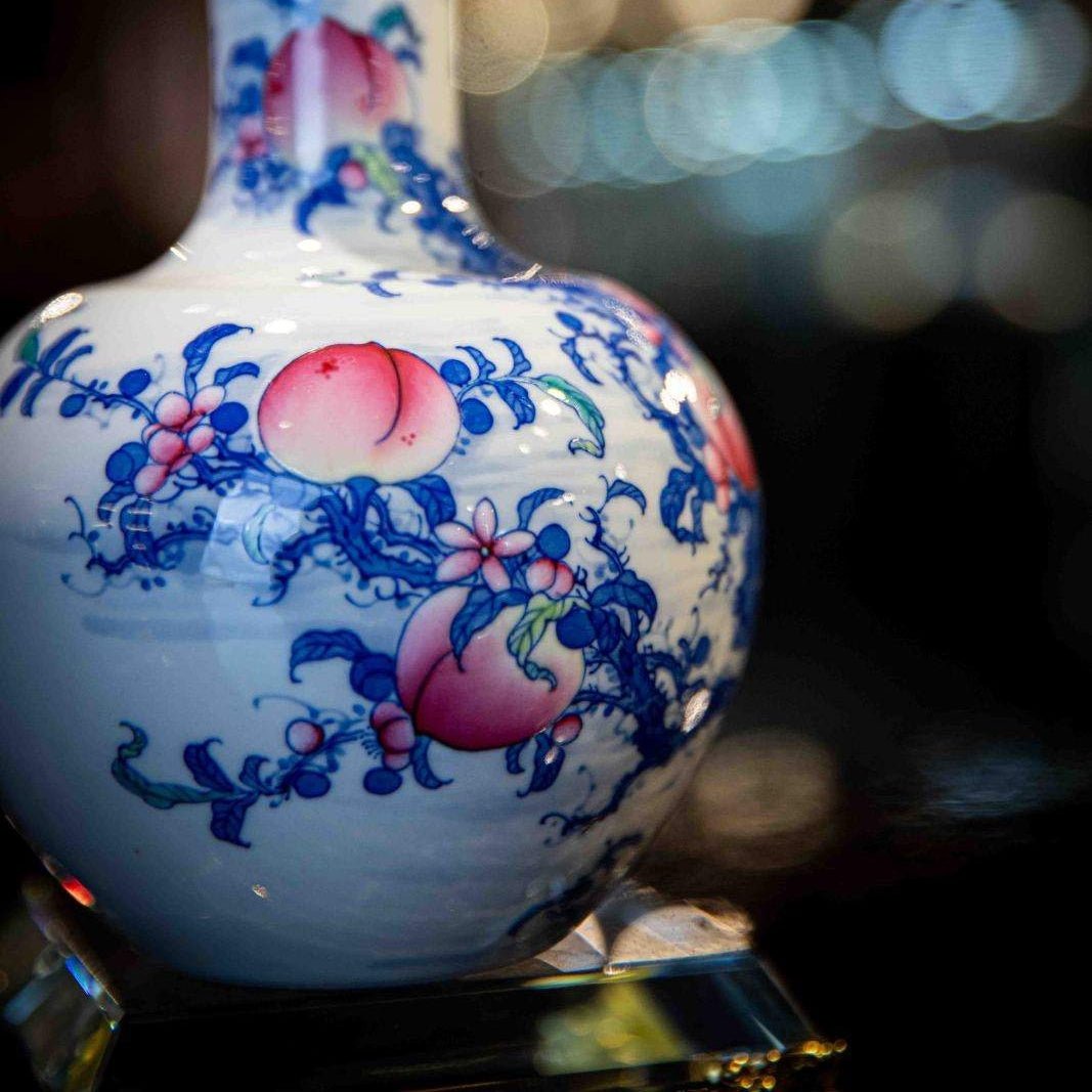 Shou Tao - Jing De Zhen Porcelain Vase - zycs_China