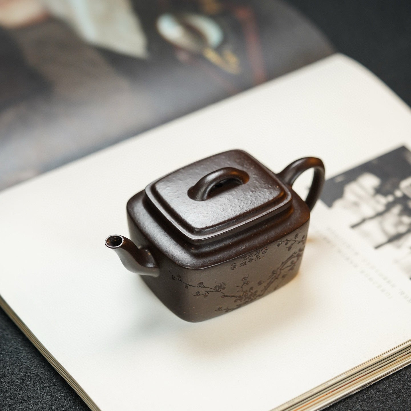 Si Fang Bao Xiang 180cc - Yixing Handmade Teapot - zycs_China