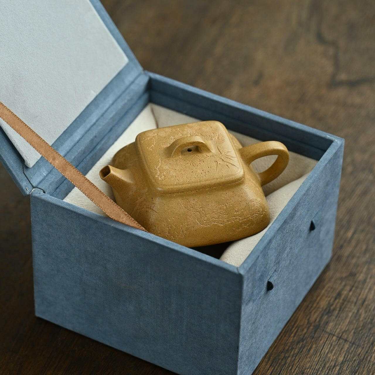 Si Fang Piao 180cc - Yixing Handmade Teapot - zycs_China