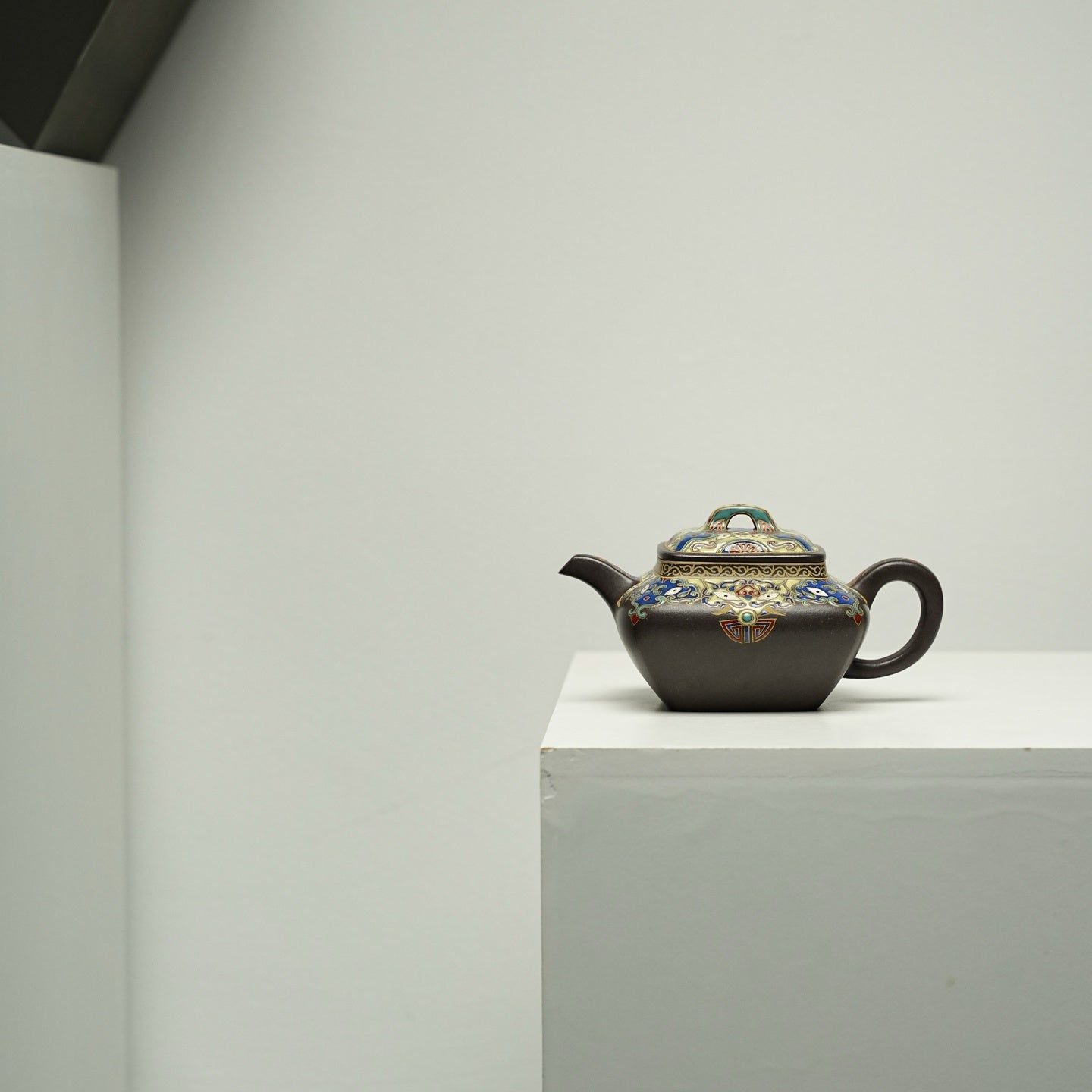 Si Fang Ru Xiang 220cc - Yixing Handmade Teapot - zycs_China