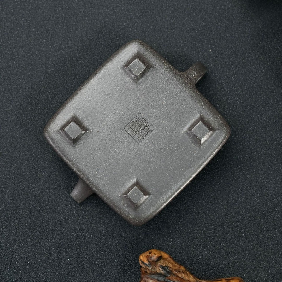 Si Fang Shi Piao 130cc - Yixing Handmade Teapot - zycs_China