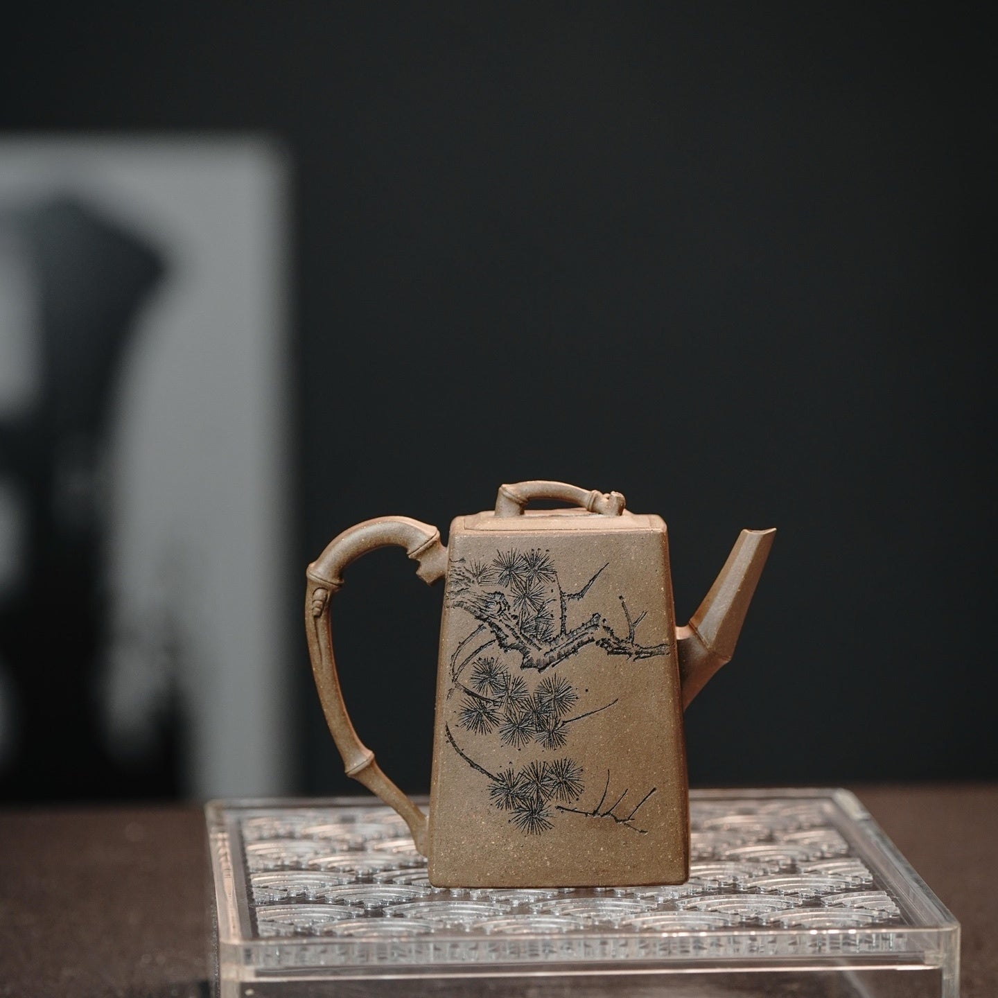 Song Feng Zhu Ying 180cc - Yixing Handmade Teapot - zycs_China