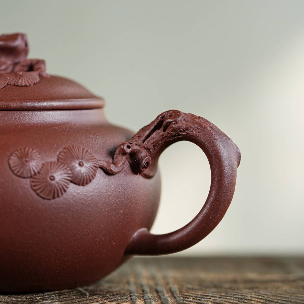 Song Qu 200cc - Yixing Handmade Teapot 江苏宜兴
