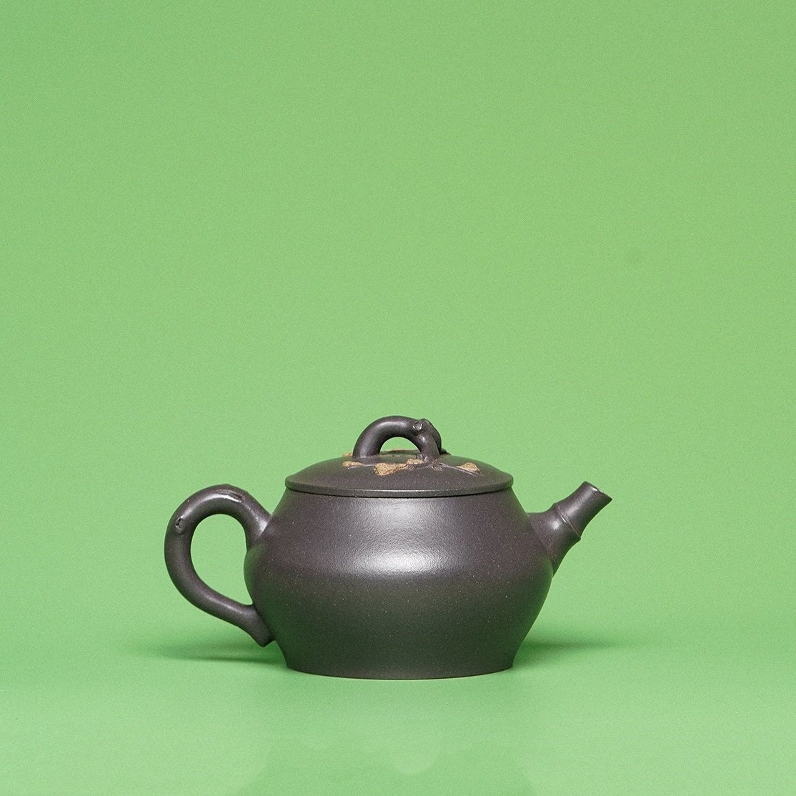 Song Zhu Mei 150cc - Yixing Handmade Teapot - zycs_China