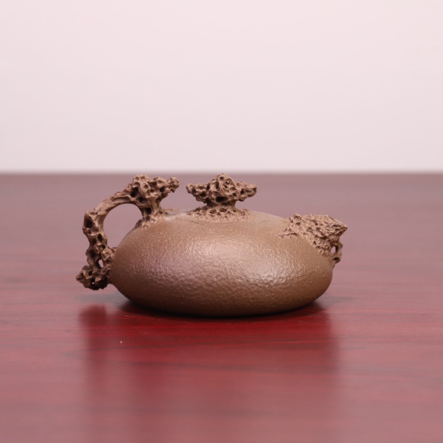 Tai Hu Qi Shi - Yixing Handmade Teapot - zycs_China