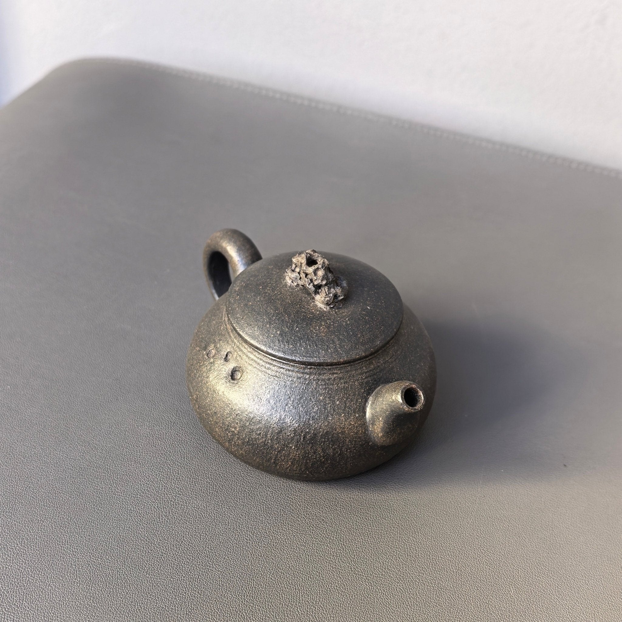 Tai Hu Shi Qu 130cc - Yixing Handmade Teapot - zycs_China