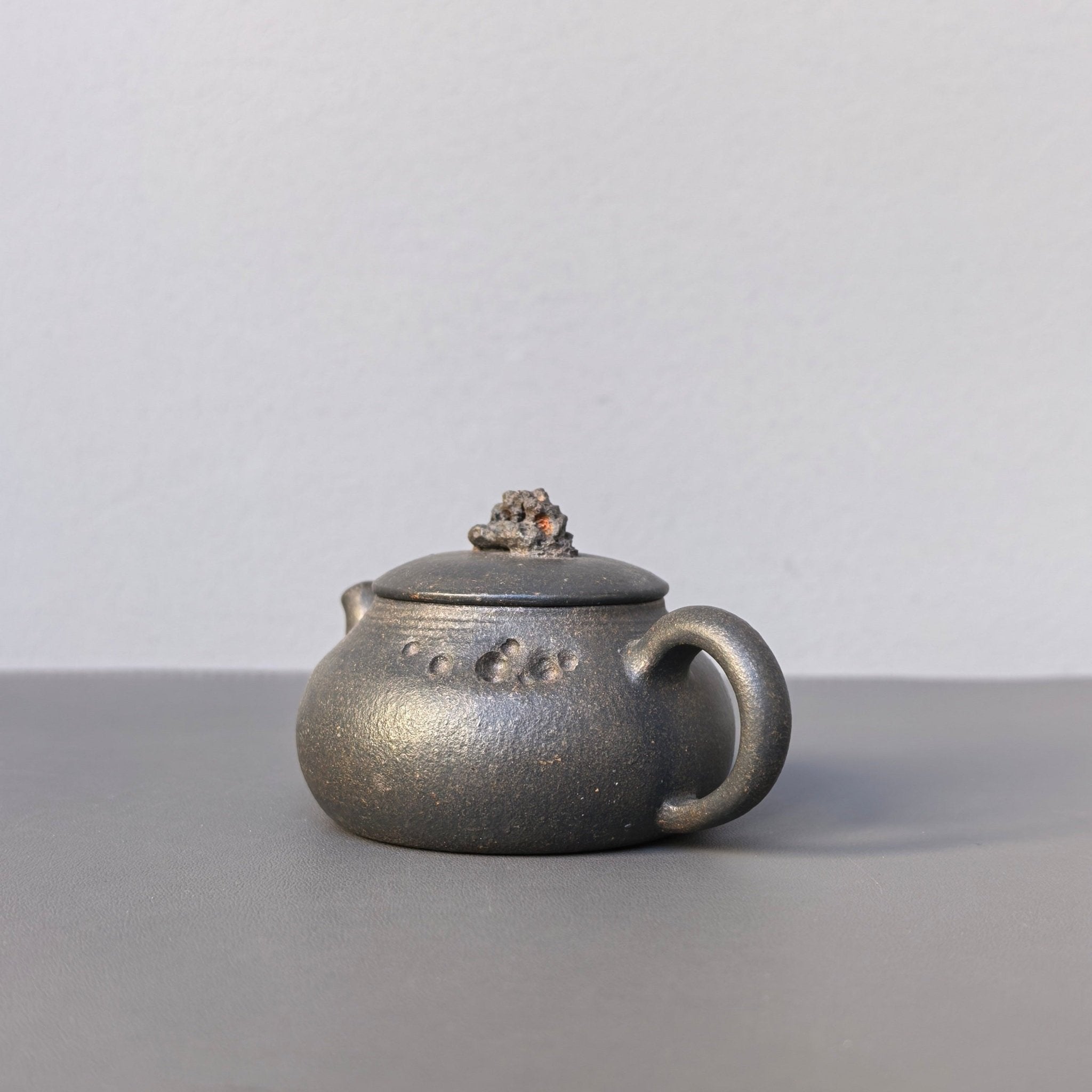 Tai Hu Shi Qu 130cc - Yixing Handmade Teapot - zycs_China