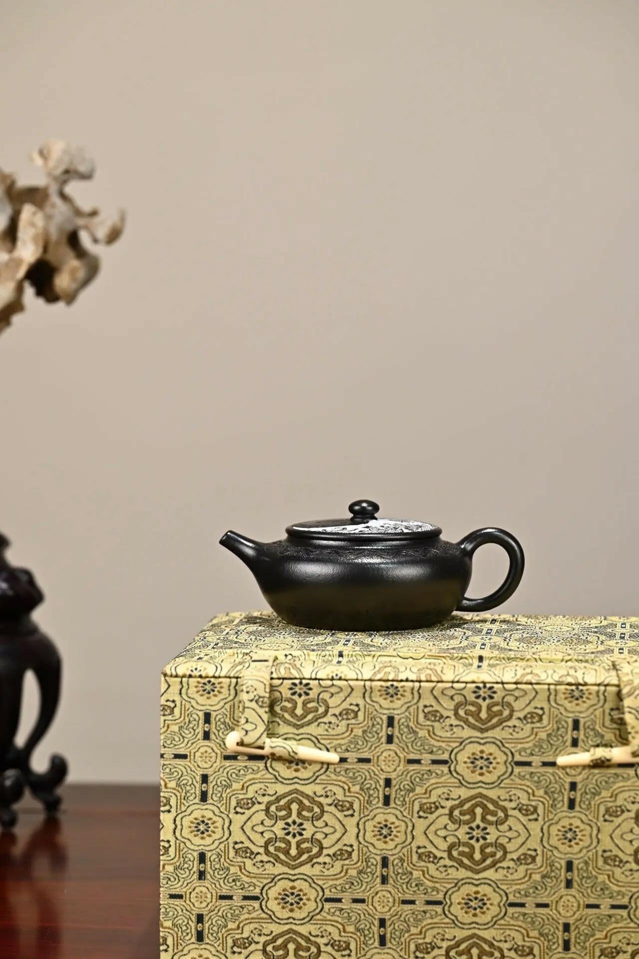 Tai Ji Bian Chen 150cc - Yixing Handmade Teapot - zycs_China