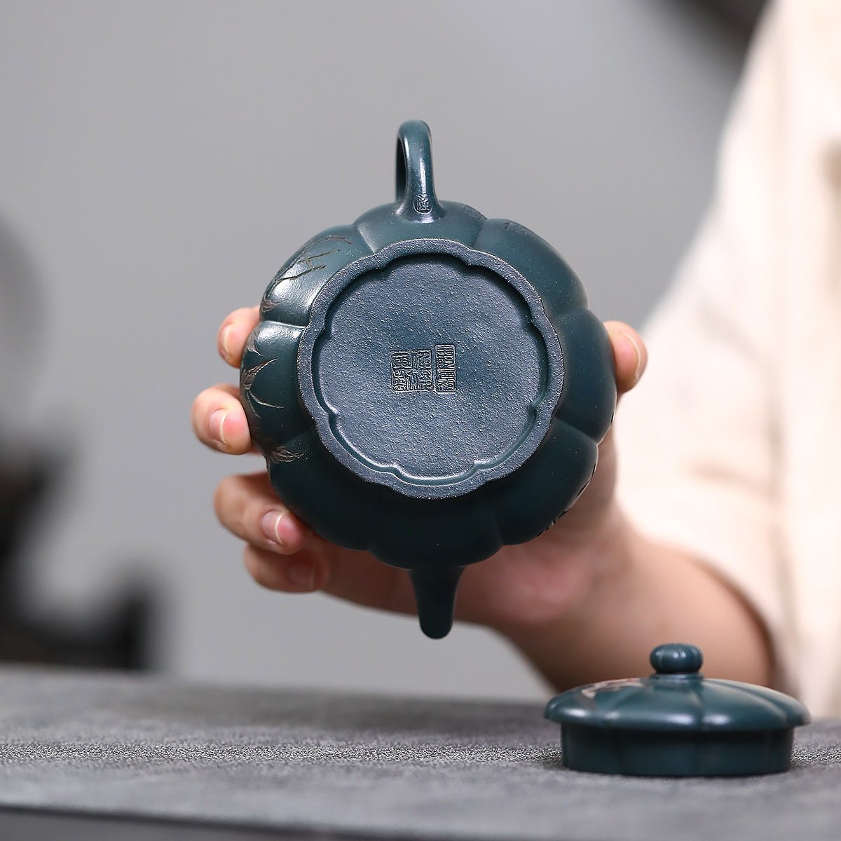 Wan Ju 180cc - Yixing Handmade Teapot - zycs_China
