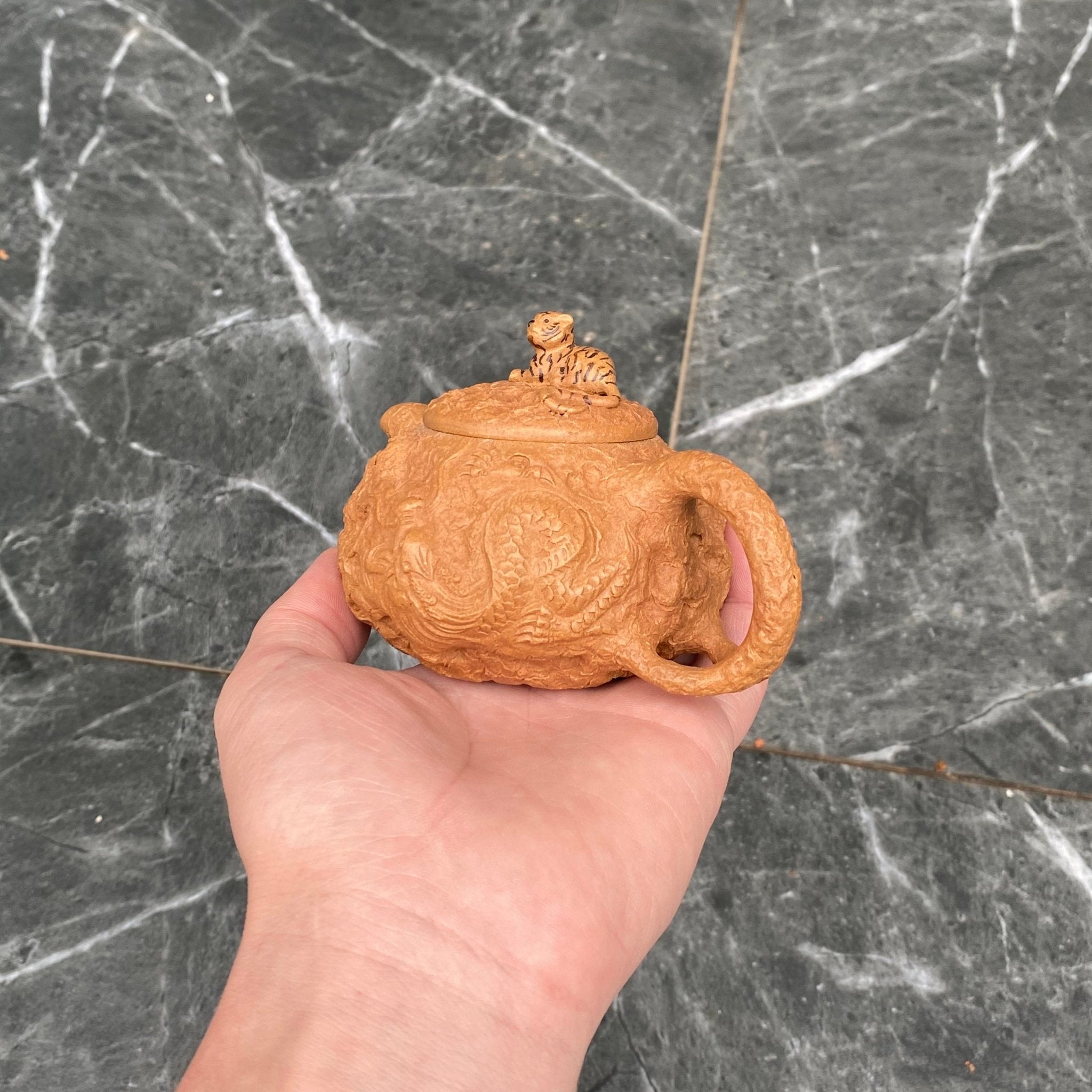 Wo Hu Cang Long 170cc - Yixing Handmade Teapot - zycs_China