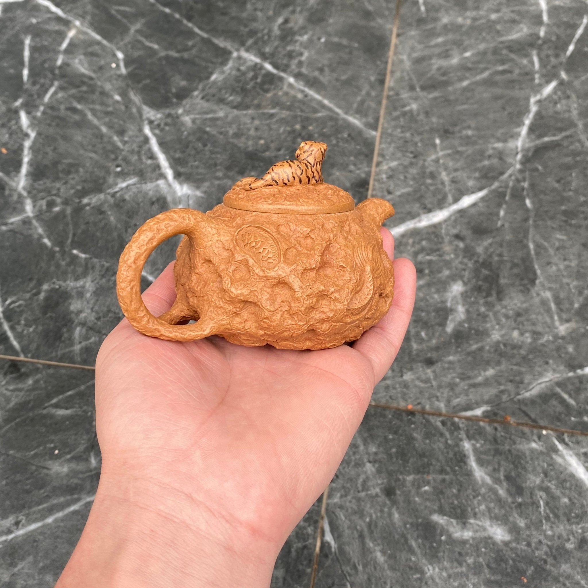 Wo Hu Cang Long 170cc - Yixing Handmade Teapot - zycs_China