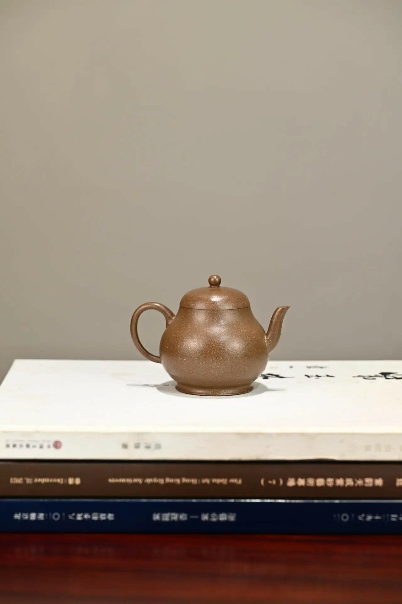 Li Xing 160cc - Yixing Handmade Teapot 江苏宜兴