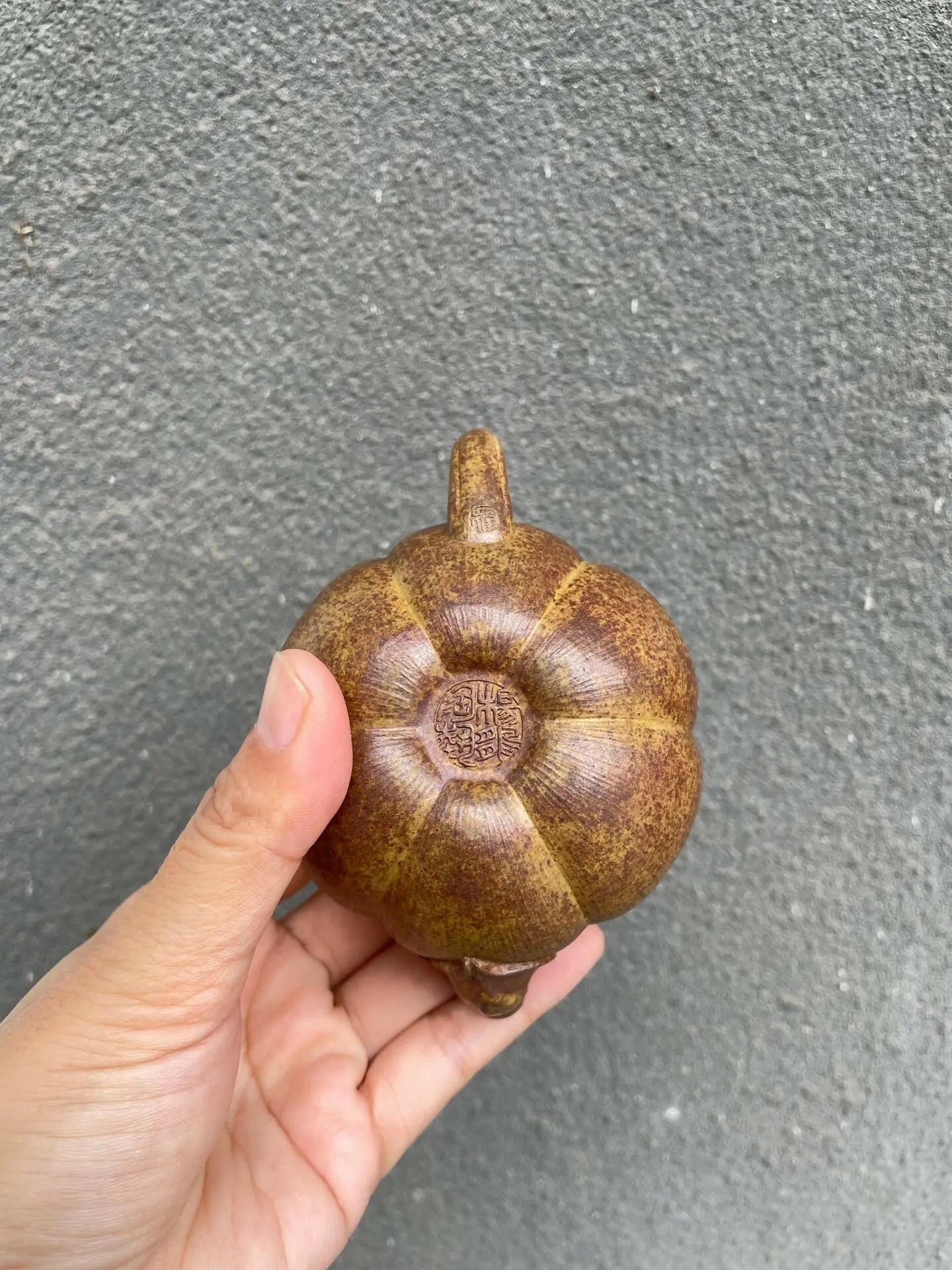 Nan Gua 150cc - Yixing Handmade Teapot 江苏宜兴