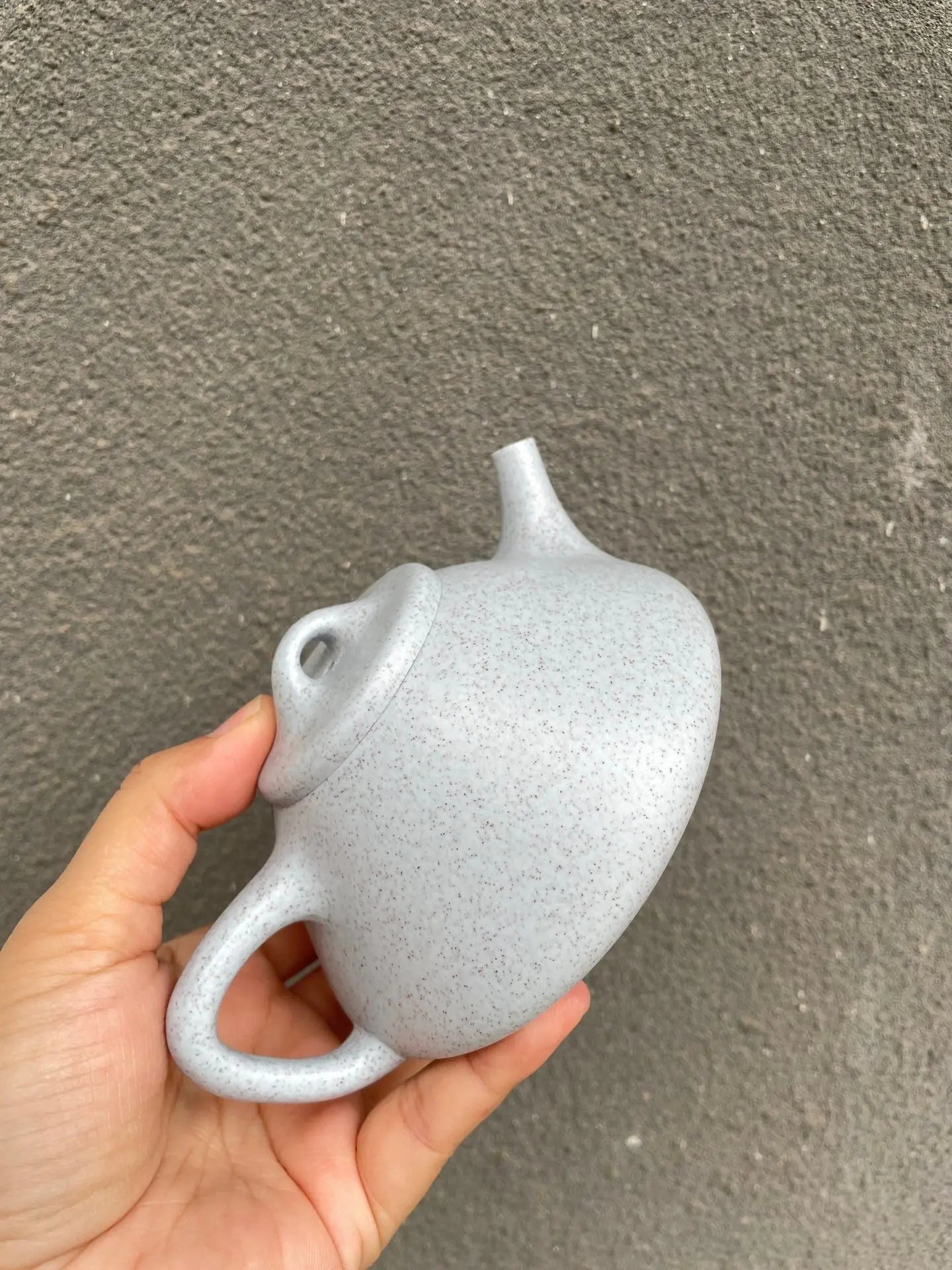 Zi Ye Shi Piao 240cc - Yixing Handmade Teapot 江苏宜兴