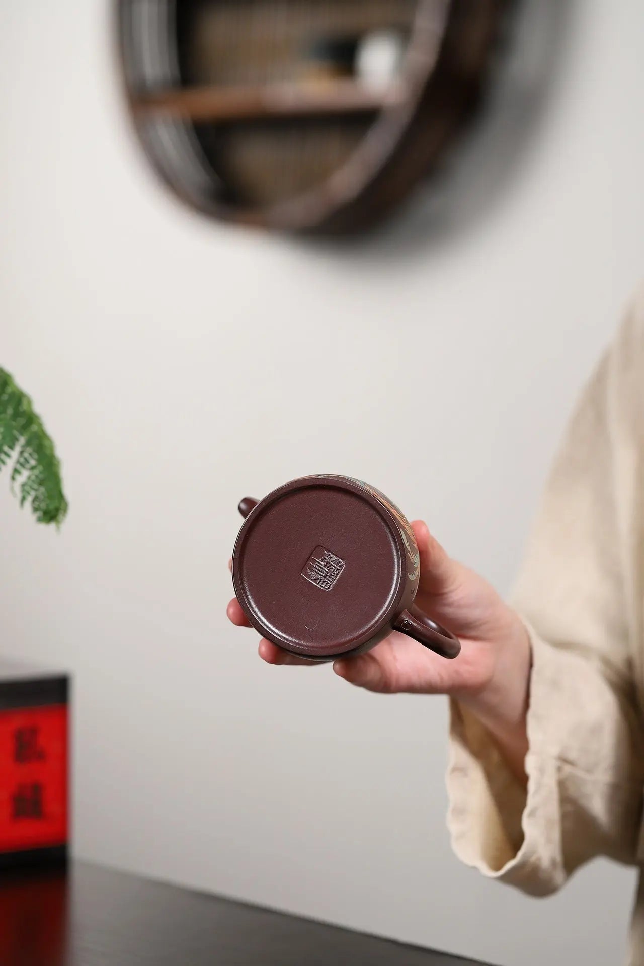 Huo Feng Qin Quan 220cc - Yixing Handmade Teapot 江苏宜兴