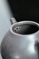 Qie Gua 160cc - Yixing Handmade Teapot 江苏宜兴