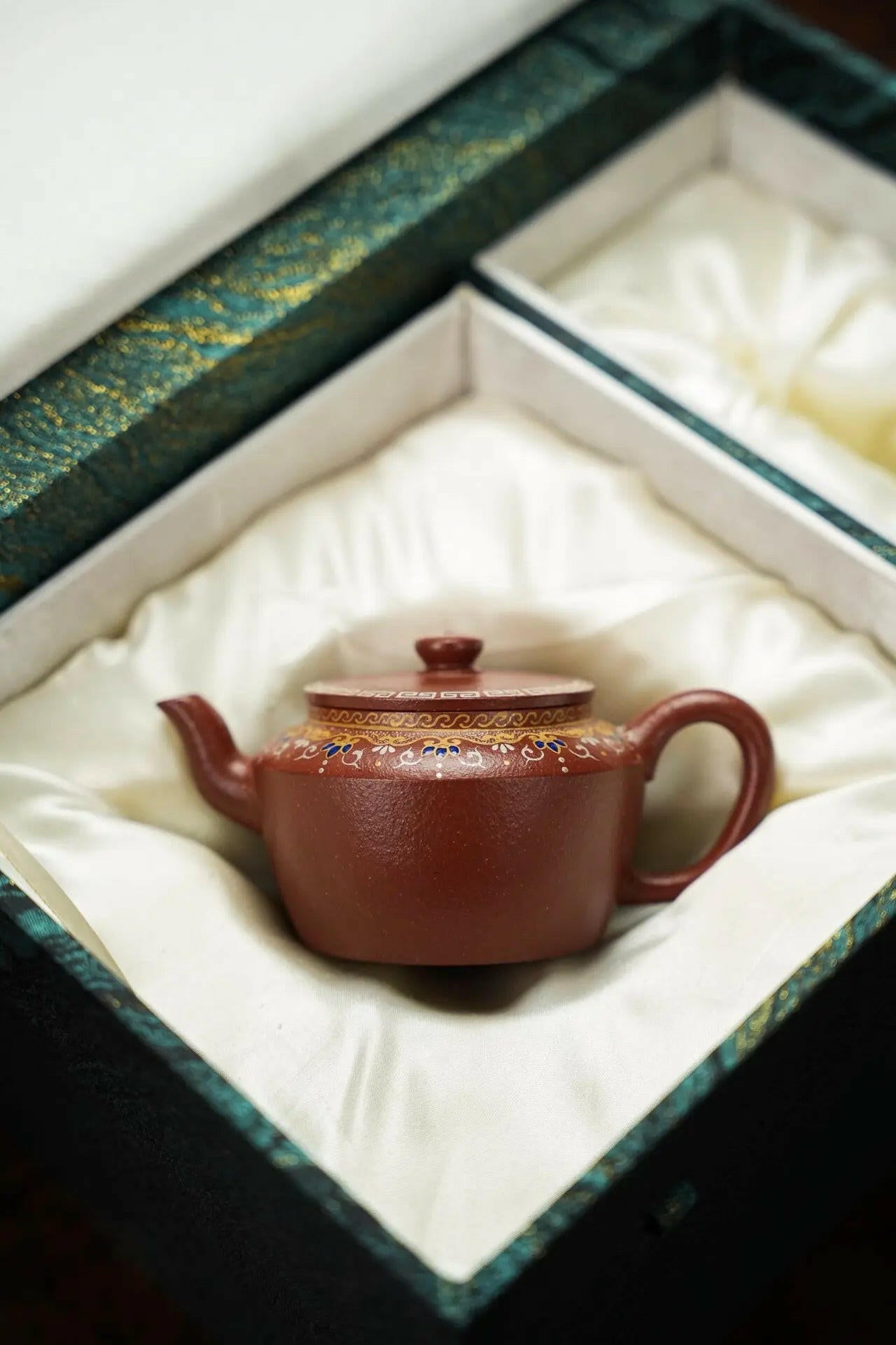 Zhe Jian Gong Deng 150cc - Yixing Handmade Teapot 江苏宜兴