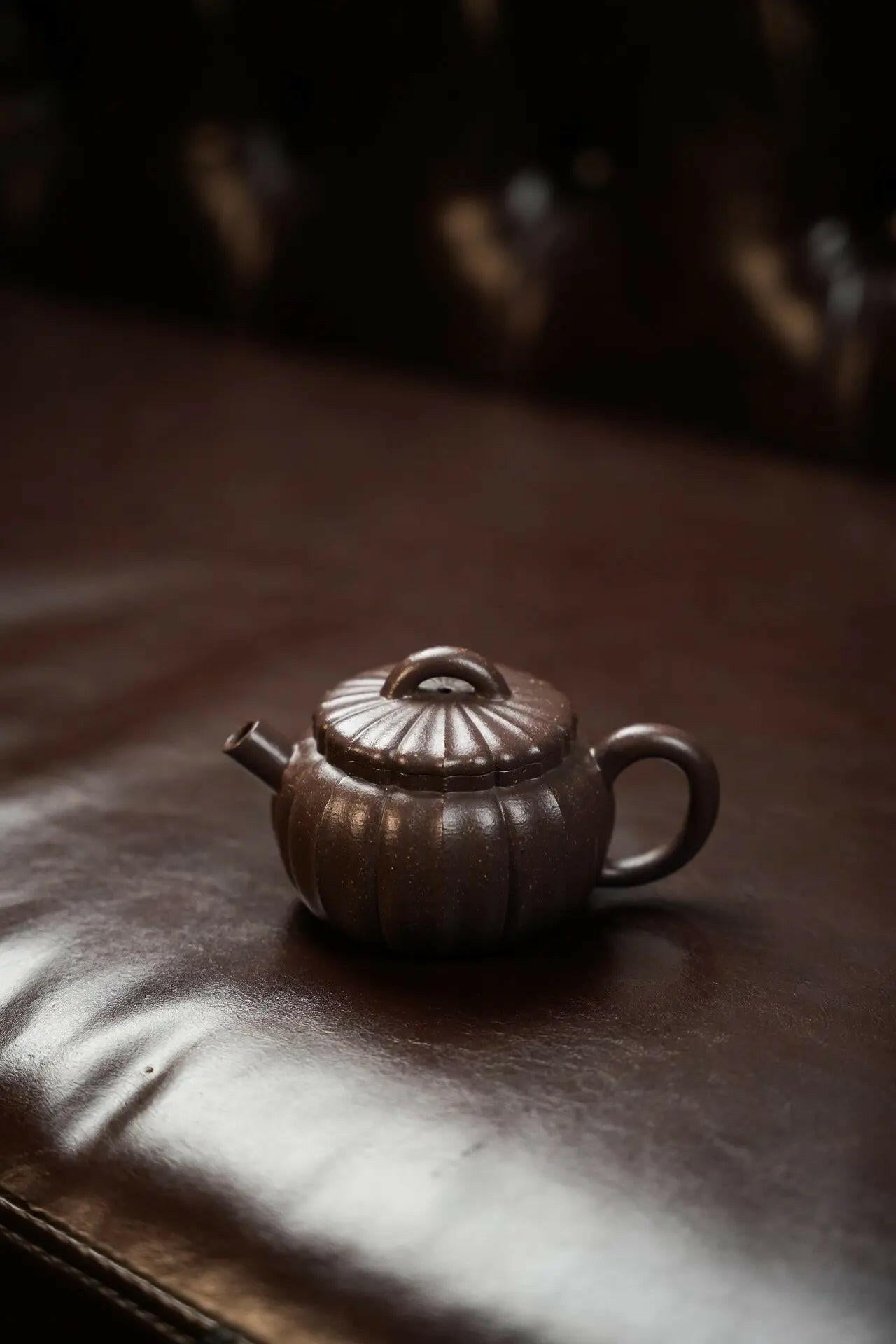 Pu 130cc - Yixing Handmade Teapot 江苏宜兴