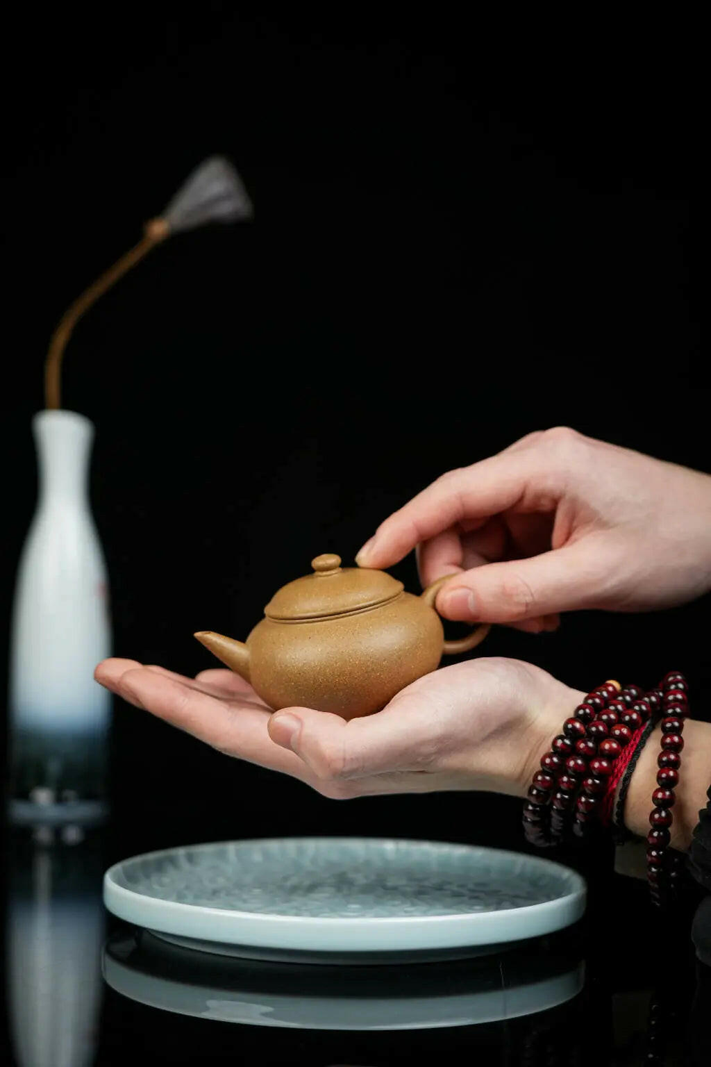 Shui Ping 100cc - Yixing Handmade Teapot 江苏宜兴