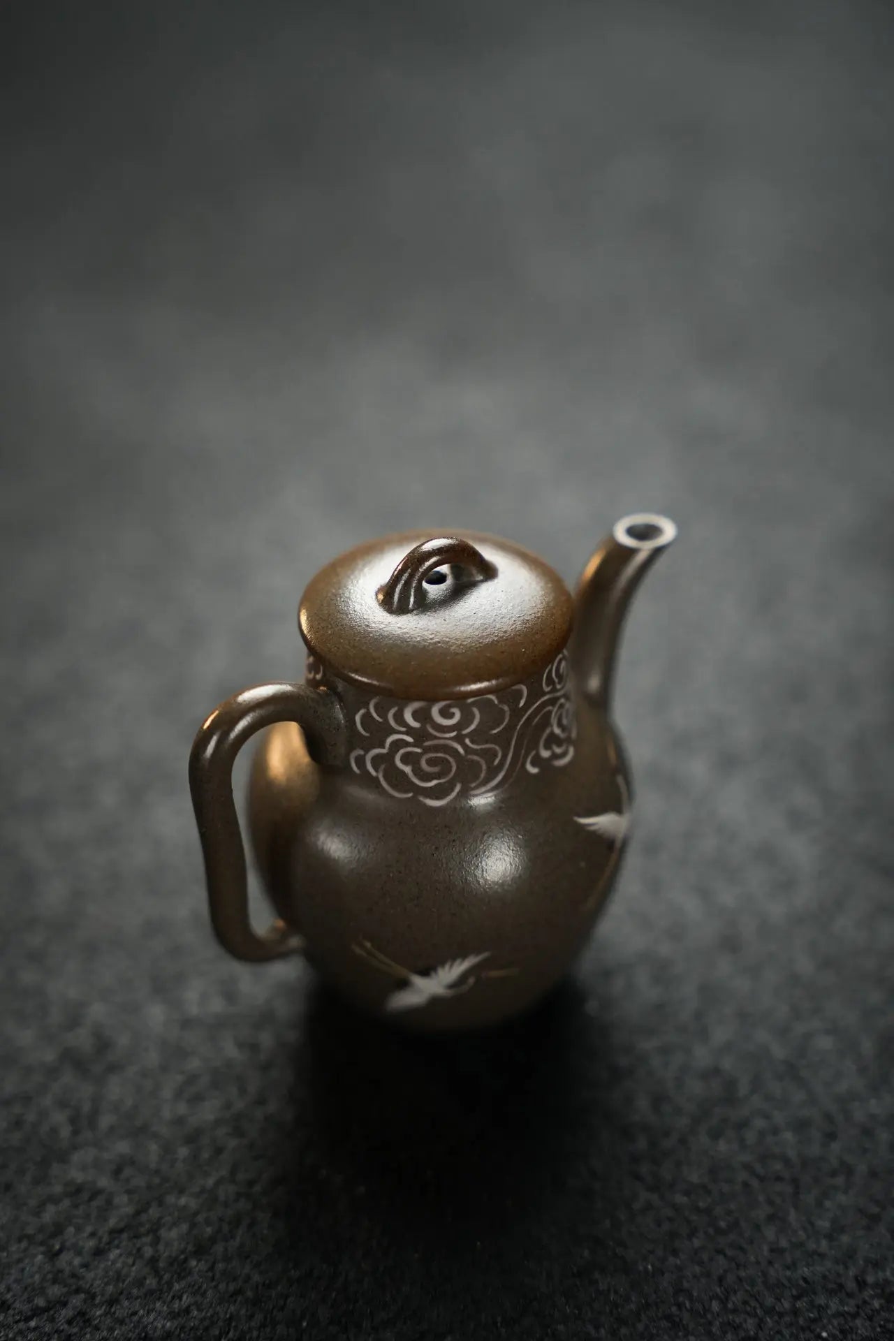 Zhi Hu 80cc - Yixing Handmade Teapot 江苏宜兴