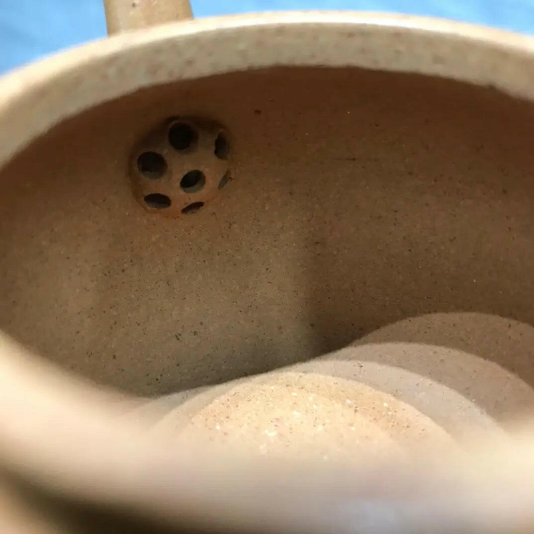 Ping Gai Lian Zi 150cc - Yixing Handmade Teapot 江苏宜兴