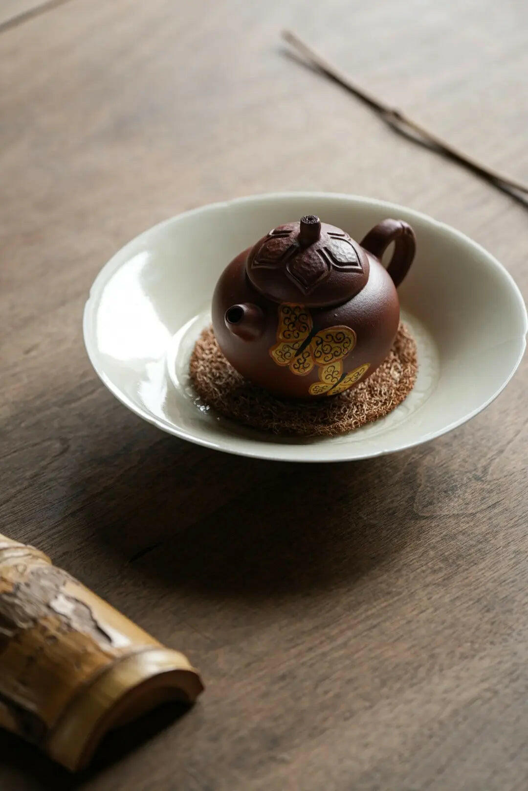Meng Xia 115cc - Yixing Handmade Teapot 江苏宜兴