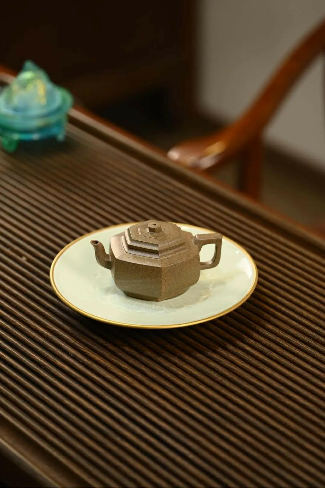 Liu Fang Xue Hua 150cc - Yixing Handmade Teapot 江苏宜兴