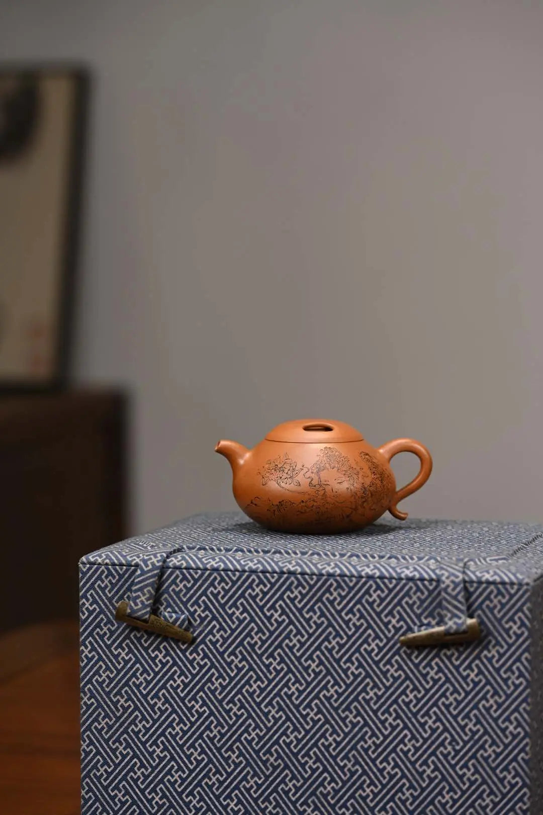 Niu Gai Lian Zi 170cc - Yixing Handmade Teapot 江苏宜兴