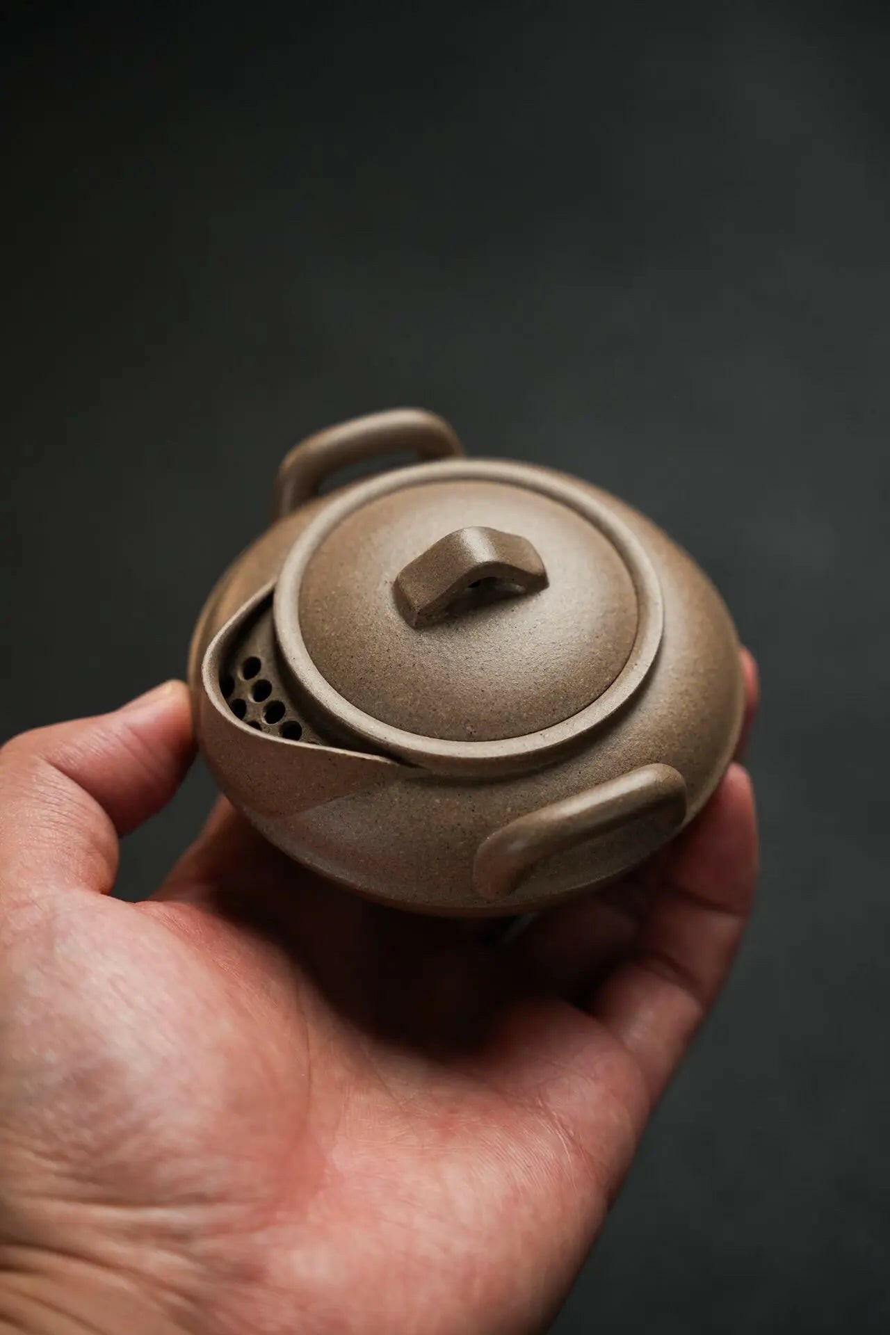 Yun Quan Bao Ping 140cc - Yixing Handmade Teapot 江苏宜兴