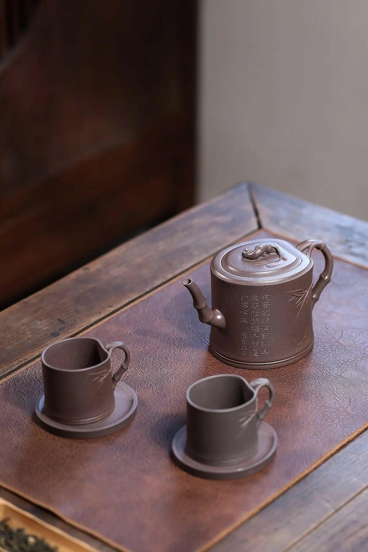 Qing Feng Ya Zhu 450cc - Yixing Handmade Teapot 江苏宜兴