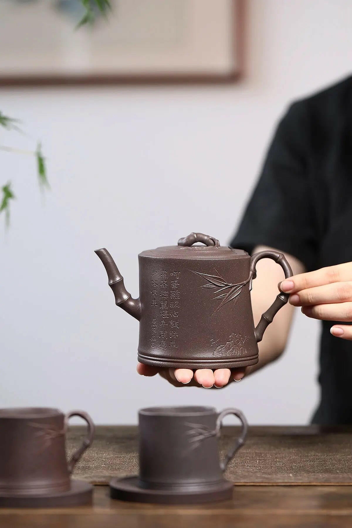 Qing Feng Ya Zhu 450cc - Yixing Handmade Teapot 江苏宜兴